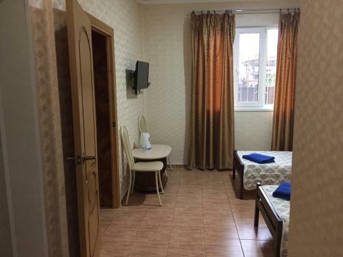 Hostal Dionisy Guest House