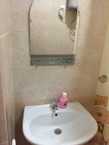 Hostal Dionisy Guest House