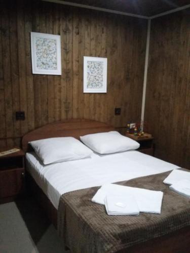 Hostal ????