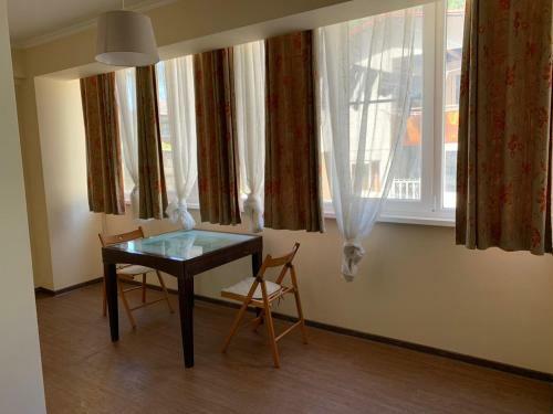 Apartment On Rybzavodskaya 9