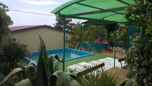 River Hotel