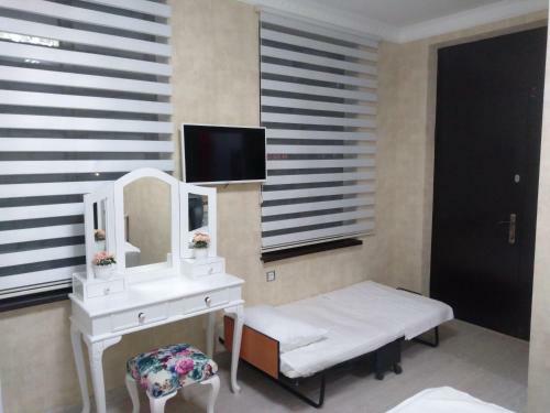 Hostal Esmeralda Guest House
