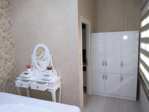 Hostal Esmeralda Guest House