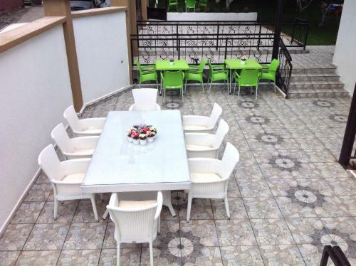 Hostal Esmeralda Guest House