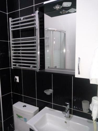 Hostal Esmeralda Guest House