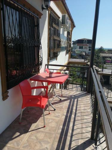 Hostal Esmeralda Guest House