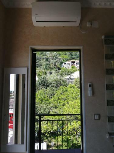 Hostal Esmeralda Guest House