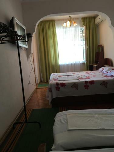 Hostal Gostevoy Dom U Rozy