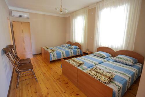 Hostal Fiesta Life