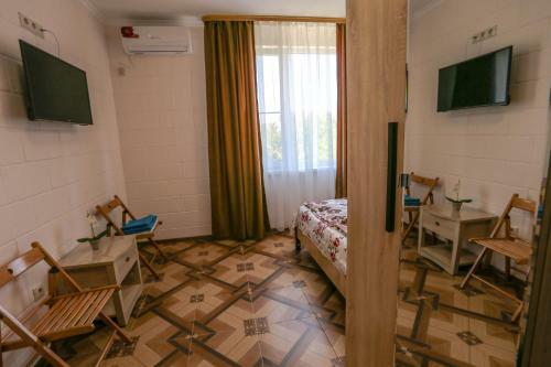 Hostal Fiesta Life