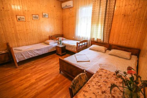 Hostal ???????? ??? "????????"