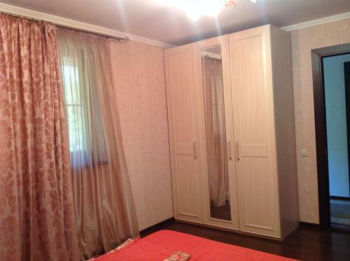 Hostal D'emil Guest House
