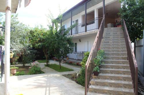 Hostal Guest House U Aleny