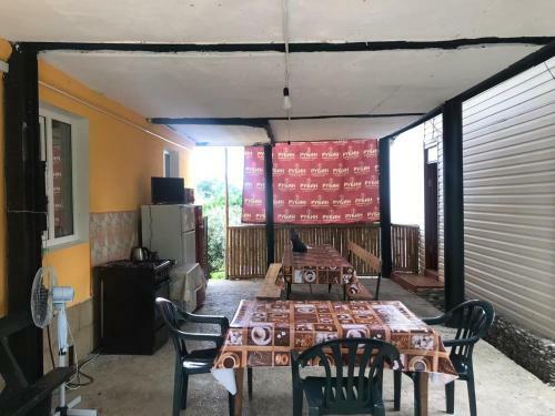 Hostal Guest House U Aminy