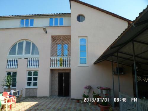 Hostal Guest House "d'plyaz"