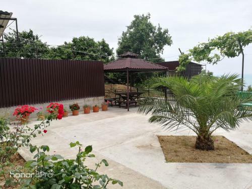 Hostal Guesthouse Aza&karlen