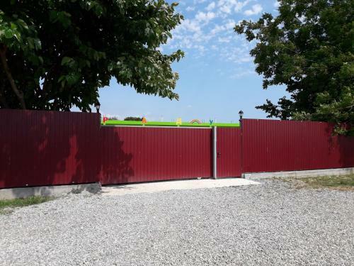 Hostal Guest House Raduga