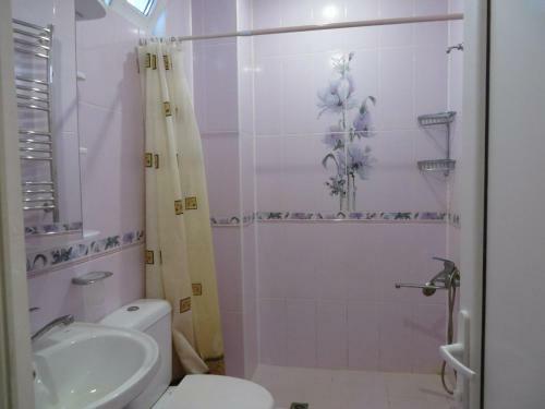 Hostal Amina Beach Hotel