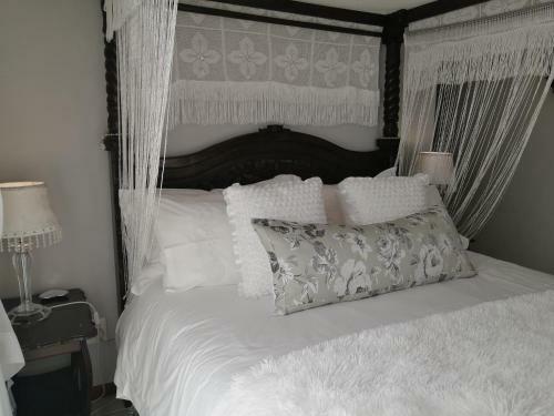Hostal Dana Bay B&B Guest House