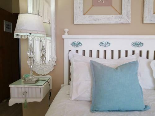 Hostal Dana Bay B&B Guest House