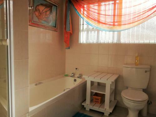 Hostal Dana Bay B&B Guest House