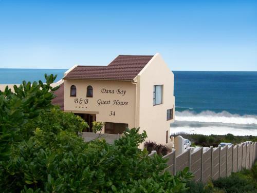 Hostal Dana Bay B&B Guest House