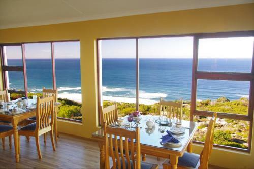 Hostal Dana Bay B&B Guest House