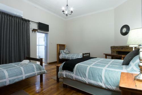 Hostal Horse And Mill Guesthouse