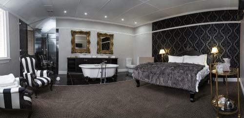 The Kingsman Boutique Hotel