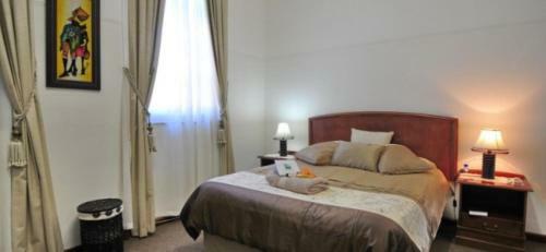 Hostal Oasis Country Lodge