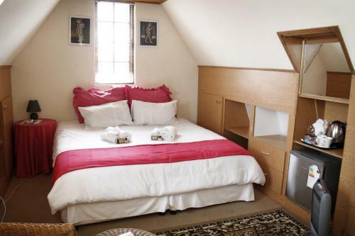 Hostal Twin Gables Guest House
