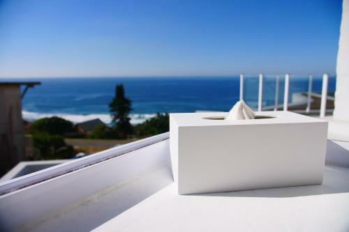 C'est La Vie Beach House