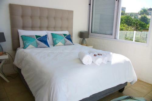 C'est La Vie Beach House