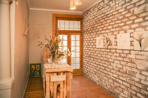 Hostal Three Birds Country House