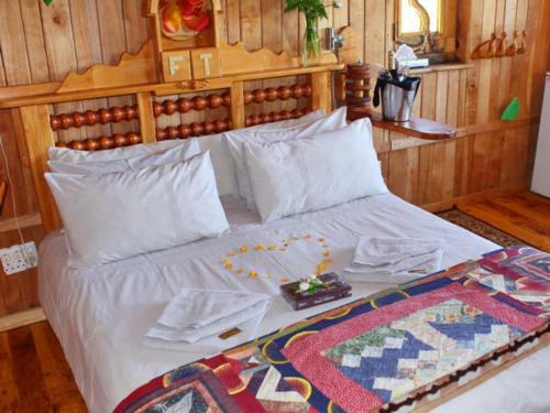 Lodge Sycamore Avenue Treehouses & Cottages Accommodation