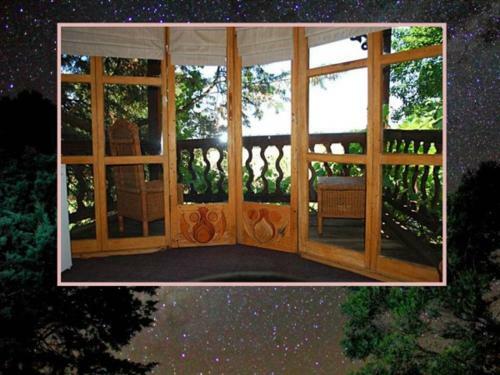 Lodge Sycamore Avenue Treehouses & Cottages Accommodation