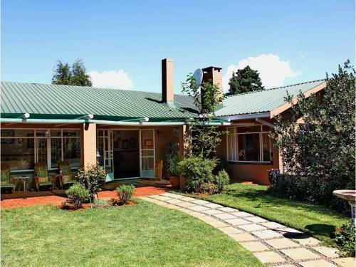 Lodge Sycamore Avenue Treehouses & Cottages Accommodation