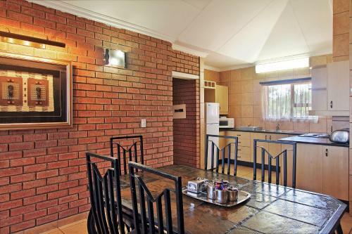 Hotel Monateng Safari Lodge