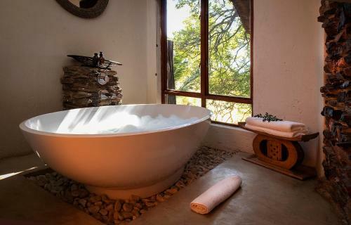 Pondoro Game Lodge Pty (Ltd)