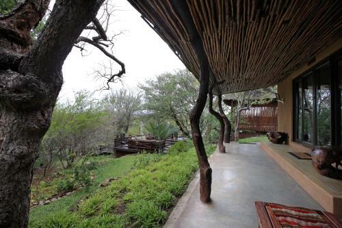 Naledi Bushlodge