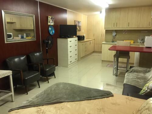 Hostal Marshrose Accommodation
