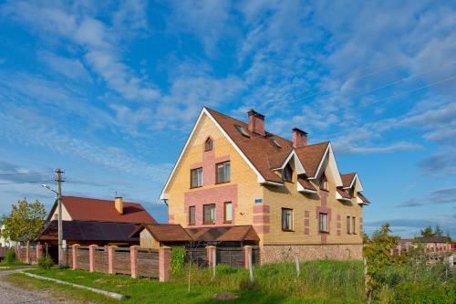 Hostal Guest House Tri Klena