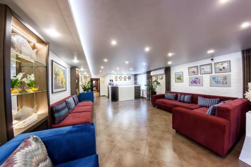 Aurora Hotel