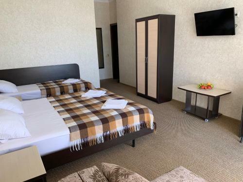 Hostal Lazurit Guesthouse