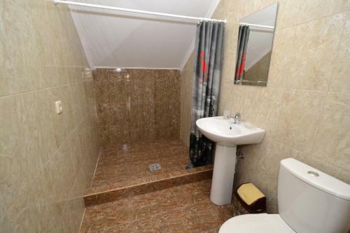Hostal Lazurit Guesthouse