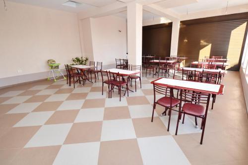 Hostal Lazurit Guesthouse