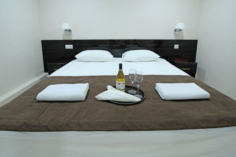 Menua Hotel