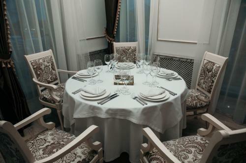 Sobranie Hotel