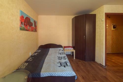 Apartment On Sarygina 28