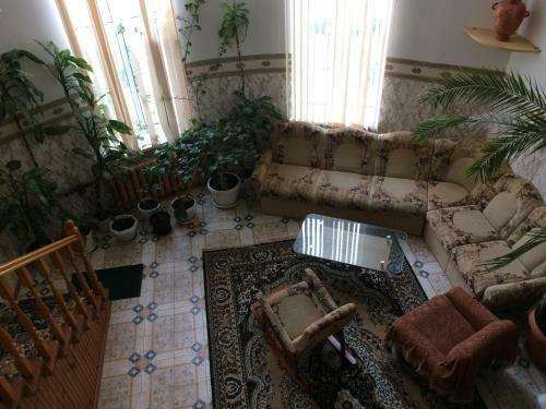 Hostal Nadezhda Guest House